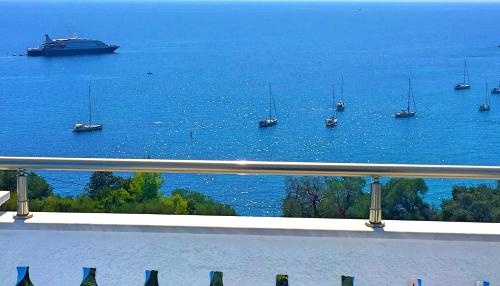 Beach & Waterfront