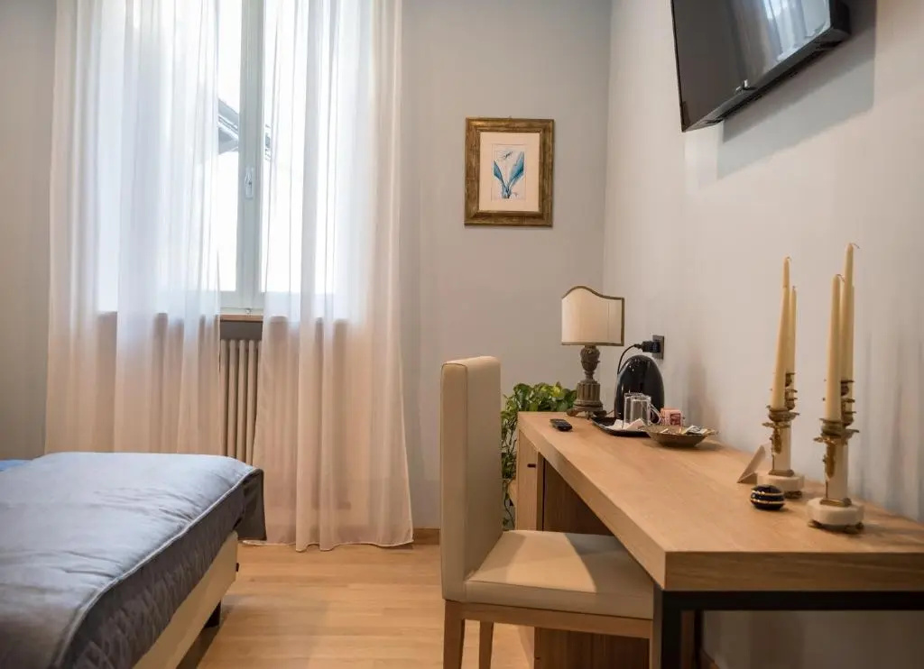 Standard Double room (full double bed)