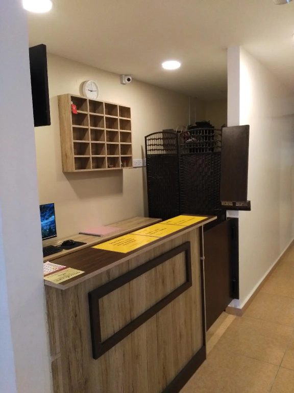 Lobby & Reception