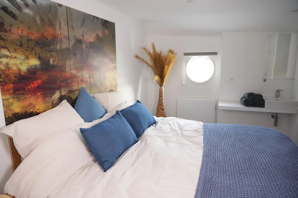 Standard room with river view
