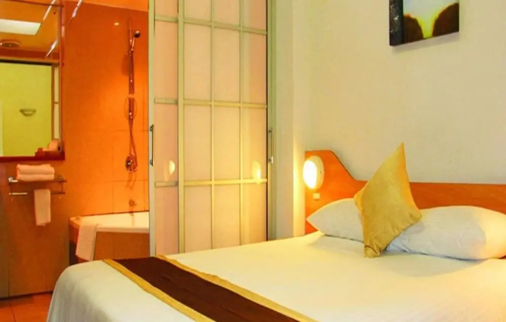 Peninsula International Hotel - Chambres