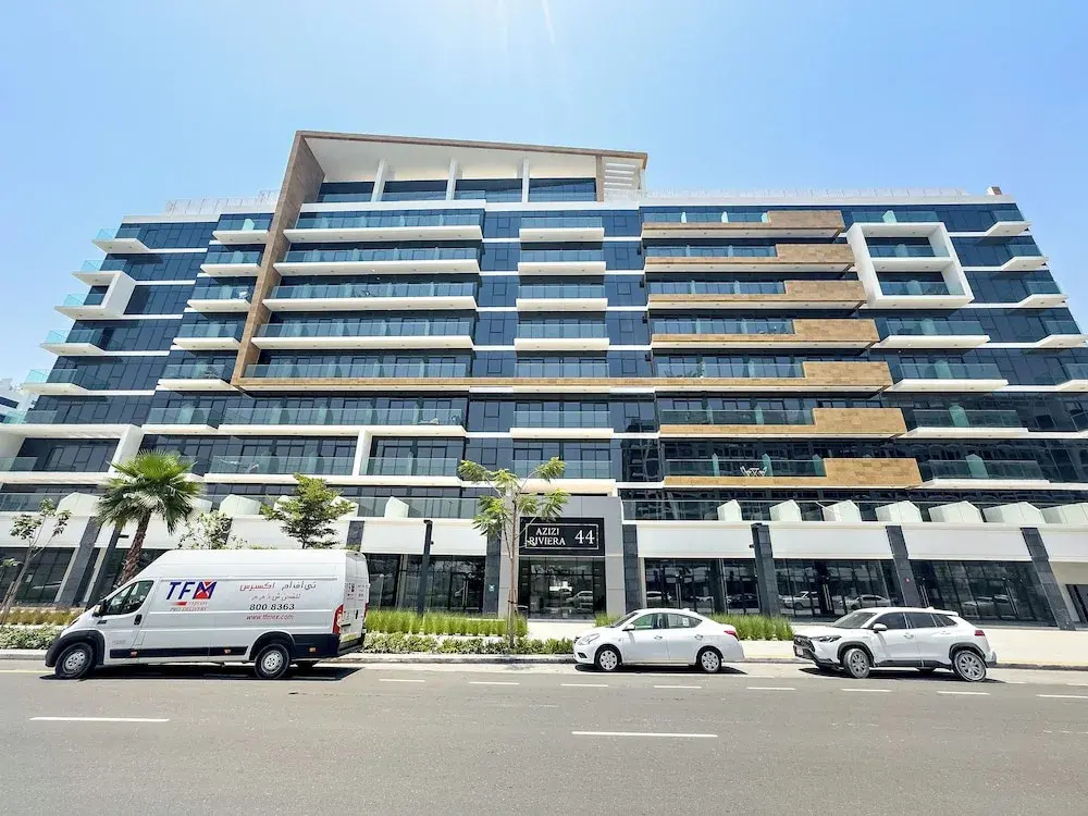 Silkhaus Azizi Riviera