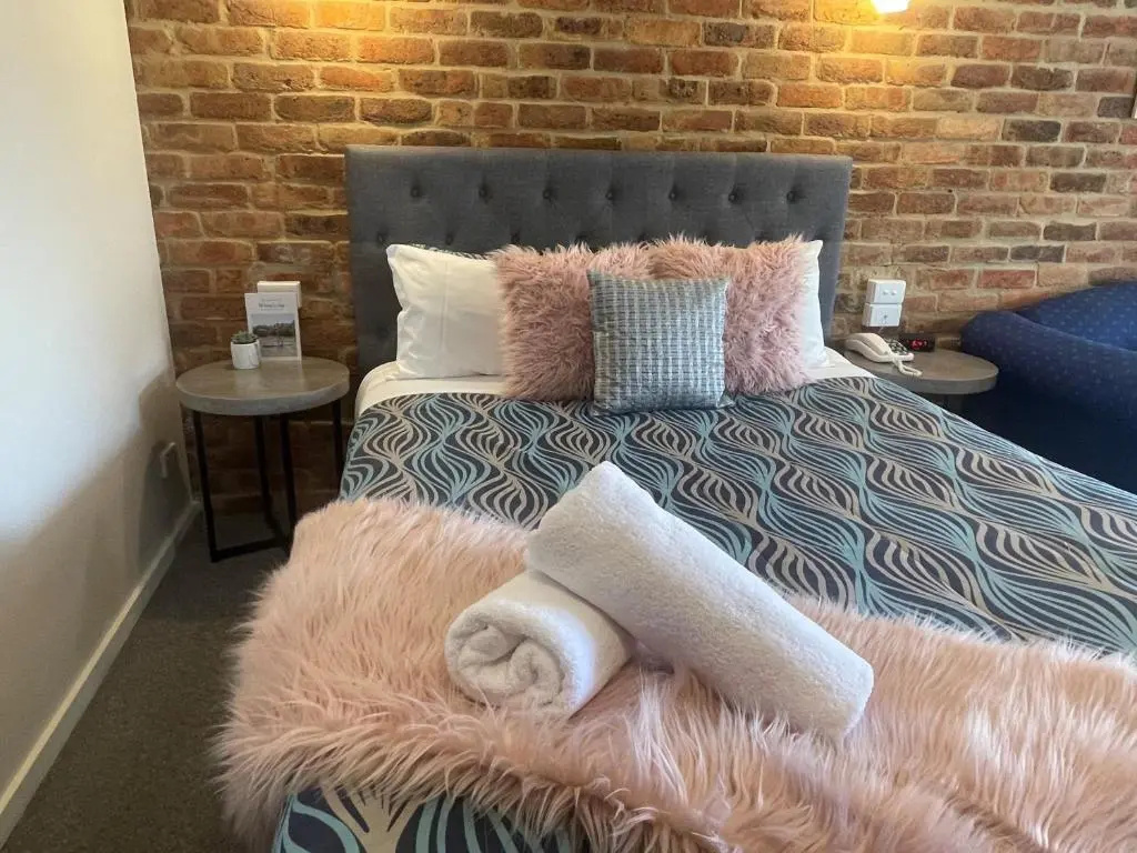 Superior Double room (full double bed)