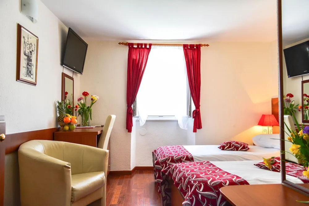 Hotel Kastel 1700 - Chambres