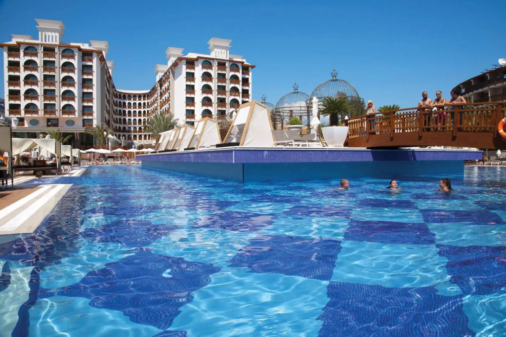 Quattro Beach Spa & Resort Hotel - Général