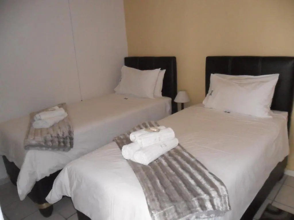 Standard Double room (twin beds)