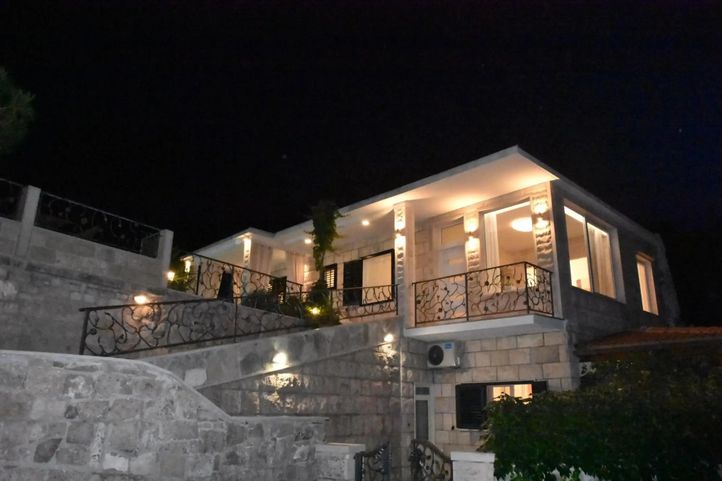 Villa Sky