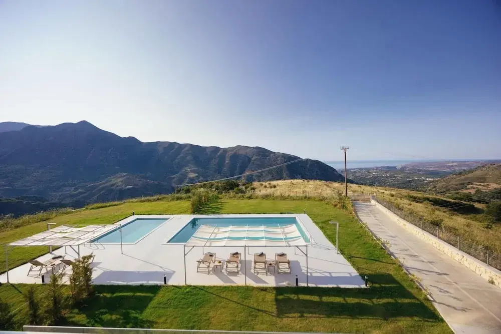 Deluxe Villa
