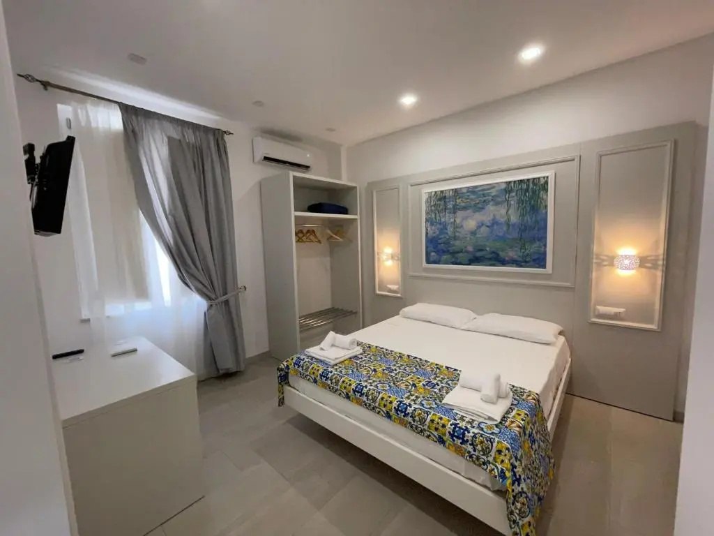 Comfort room
