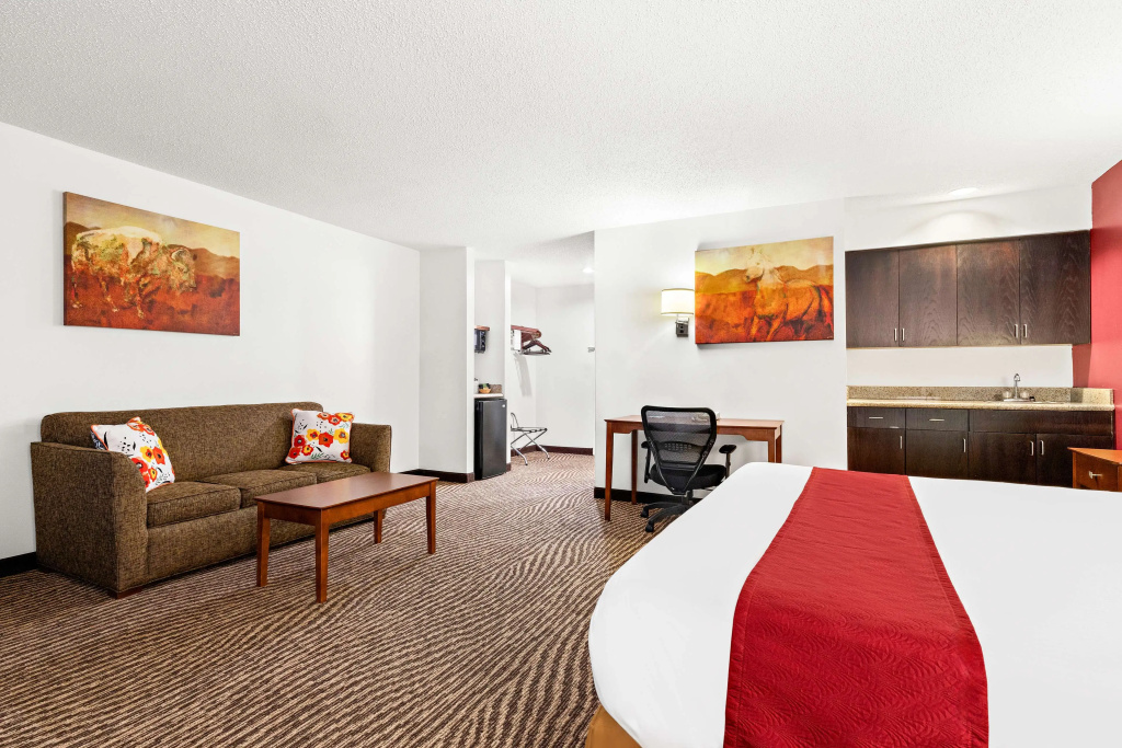 Double Suite (full double bed)