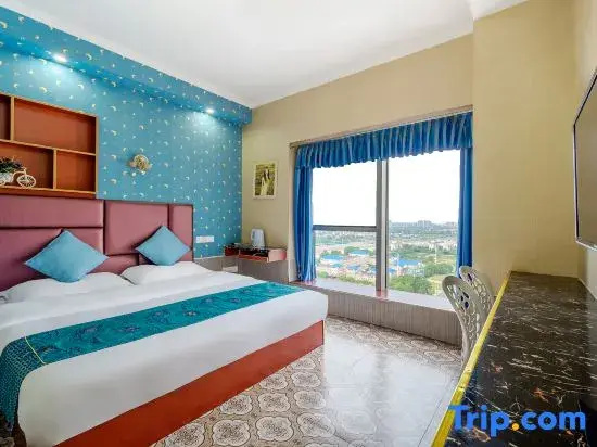 Standard Double room with city view (full double bed)