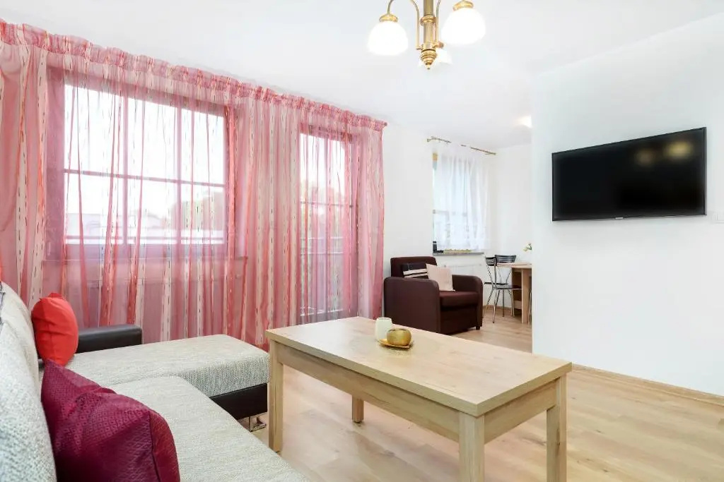 Wind Rose Quarter Apartments by Renters