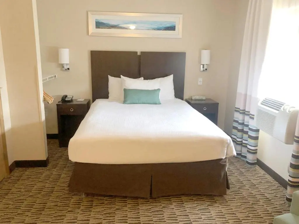 Double Suite (full double bed)