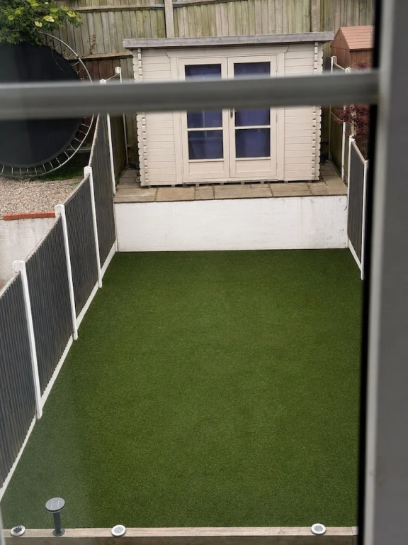2 Bedroom With Electric Charging and Parking