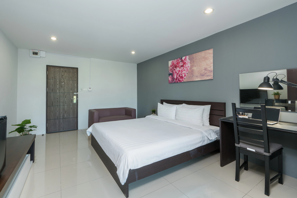 De Botan Srinakarin Hotel & Residence — 5