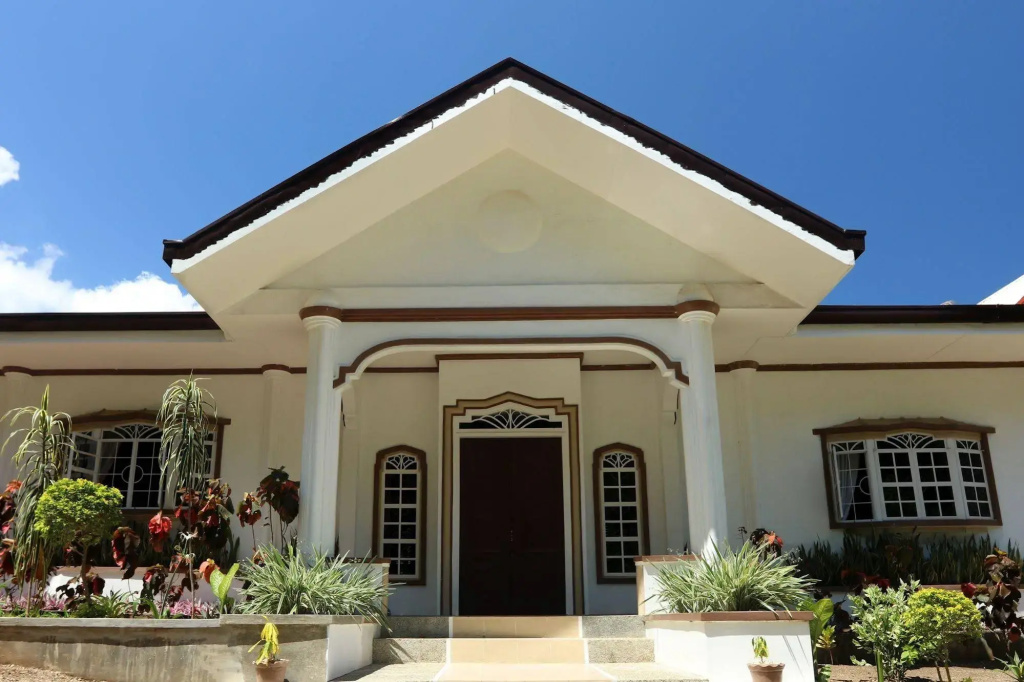 Guindulman Bay Tourist Inn
