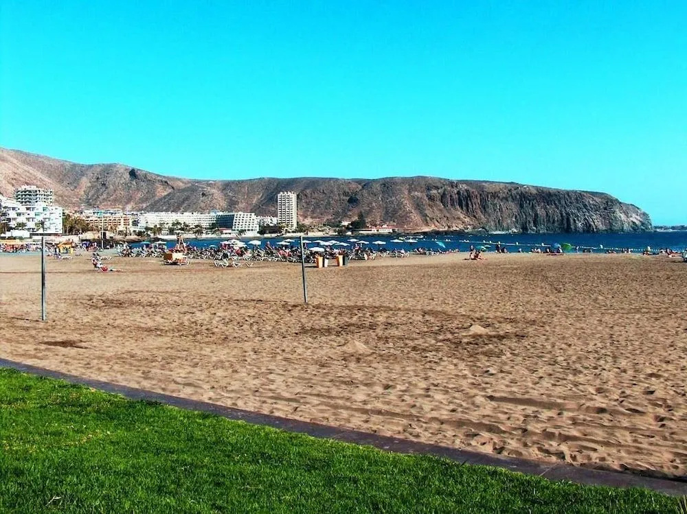 Beach & Waterfront