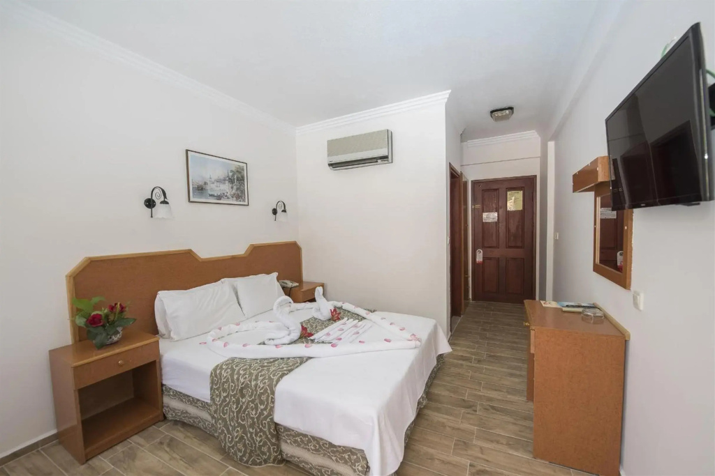Belcehan Beach Hotel — фото