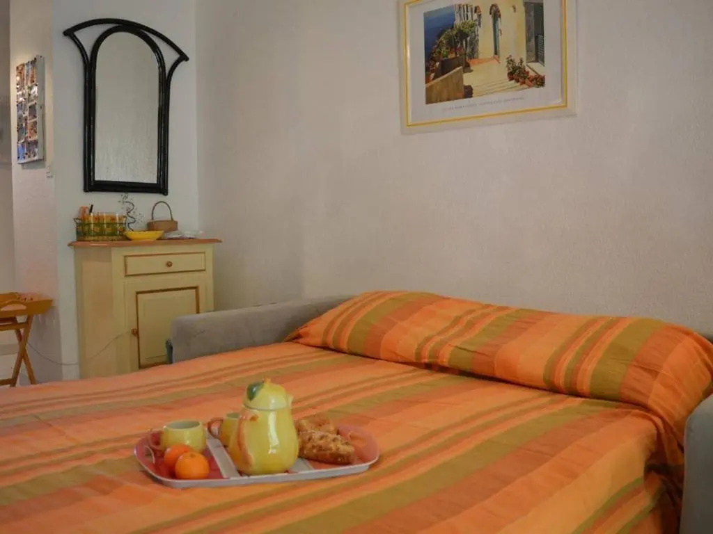 Voir la photo 2 — Maison Le Lavandou, 3 pièces, 6 personnes - FR-1-251-20