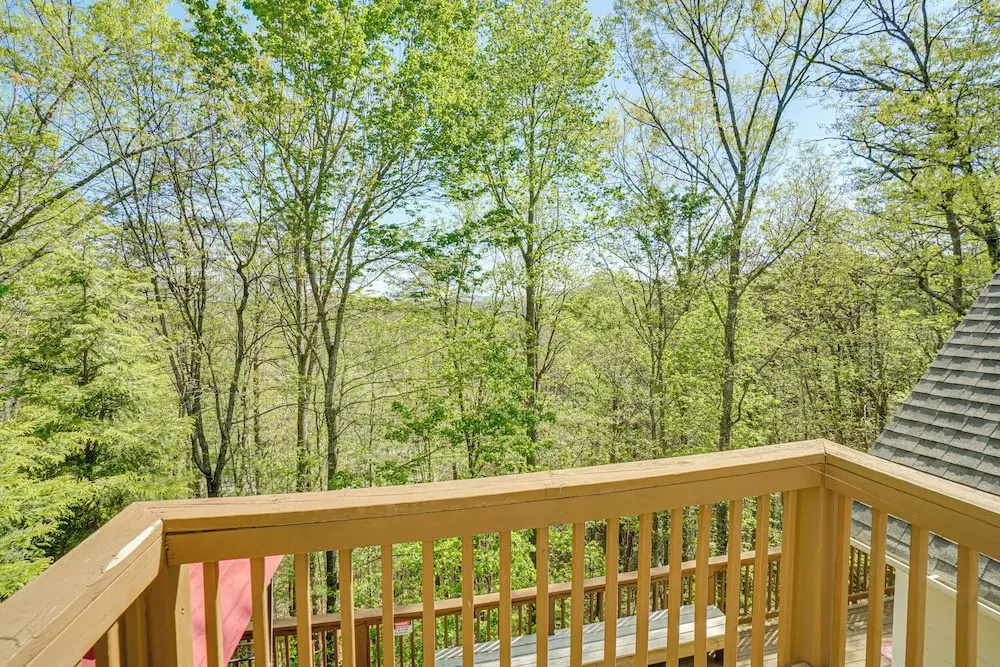 Luxe Helen Gem W/hot Tub + Pool Access