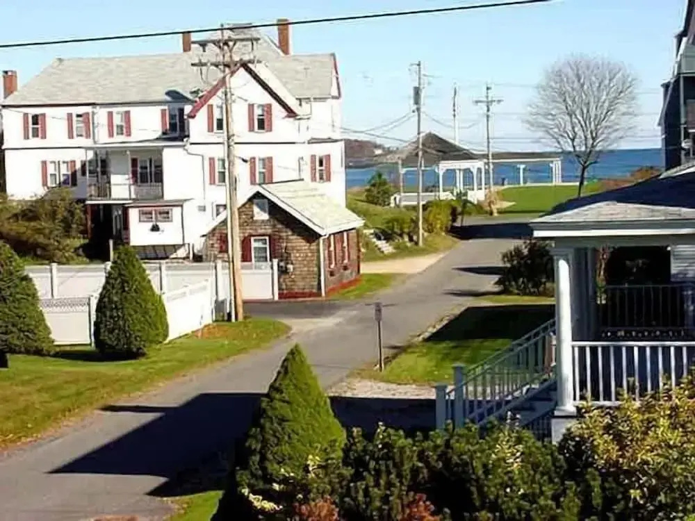 Cozy Cottage by the Sea - Y672