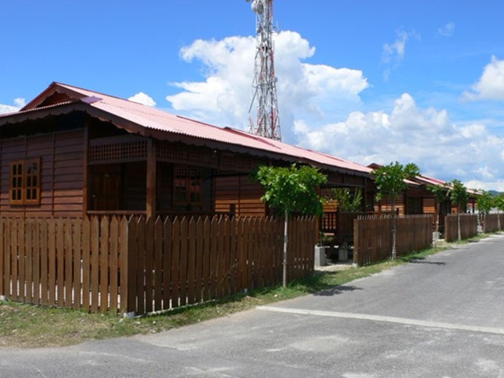 Adina Drive In Motel