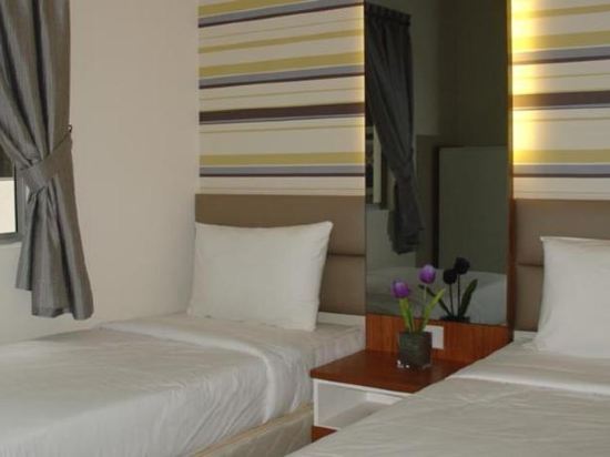 Duta Hotel & Residence