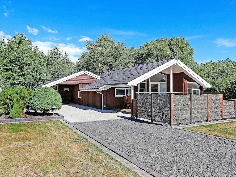 Lavish Holiday Home in Lolland With Whirlpool - фото 9