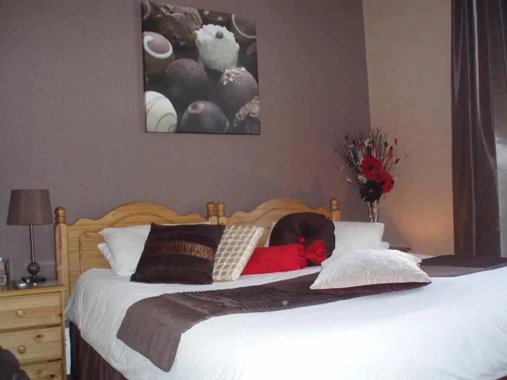 Superior Double Basement room (full double bed)
