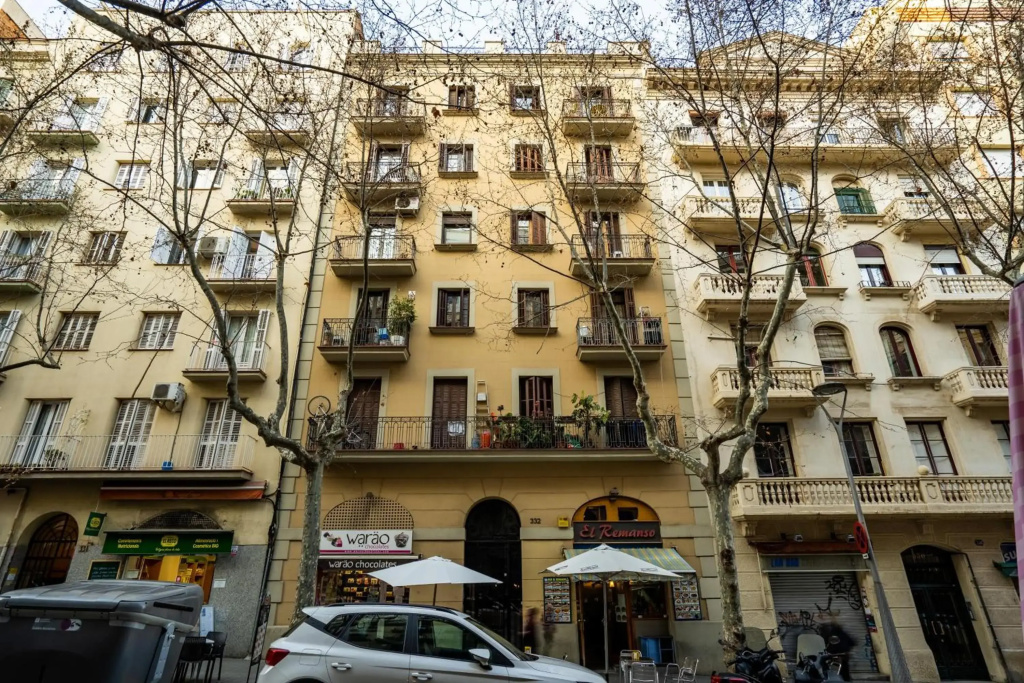 FridaysFlats, Cozy & Quiet - 2 bedroom flat near sagrada familia