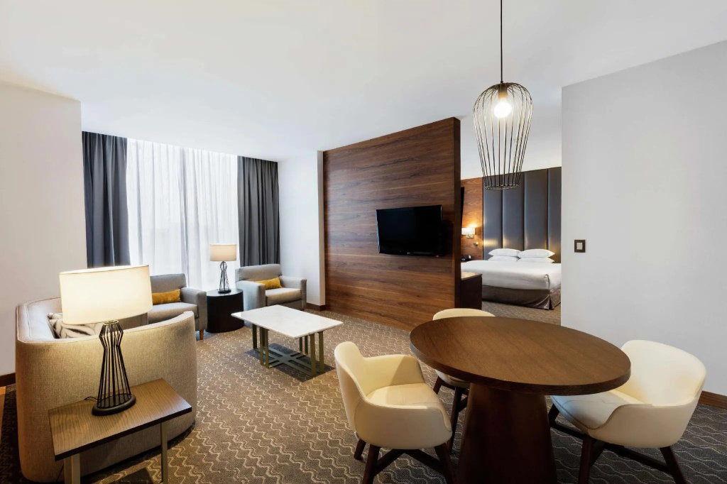 Double Junior Suite (full double bed)