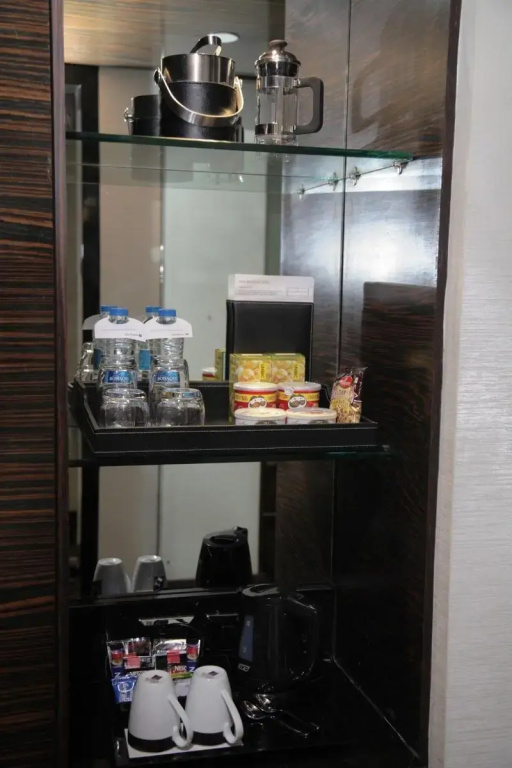 Business Double room (full double bed) (king size bed)