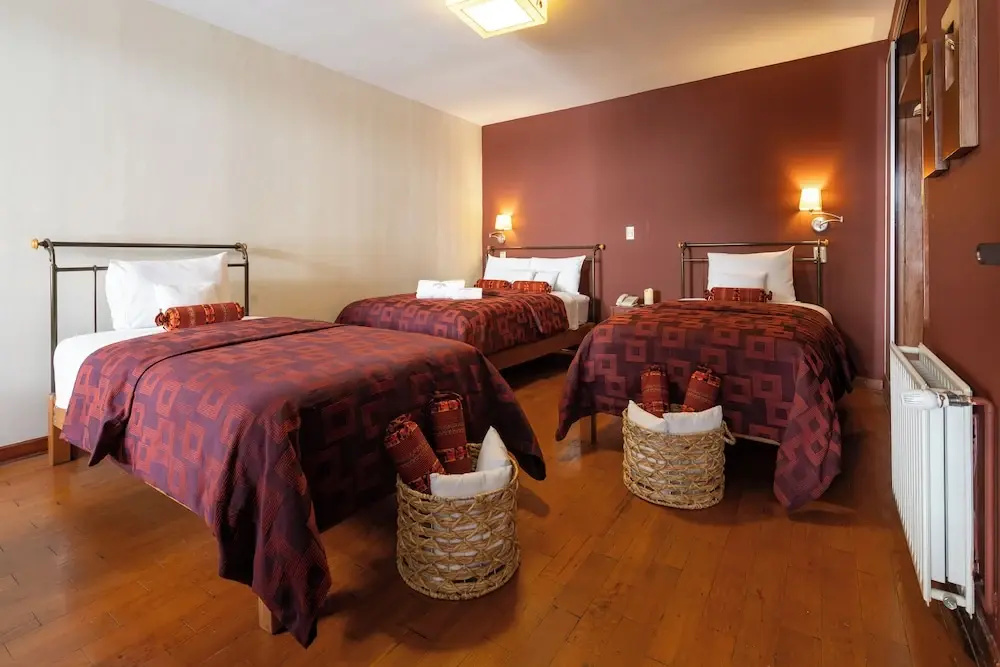 Standard Triple room