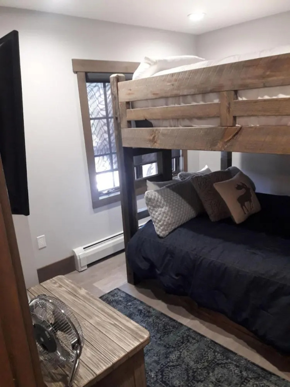 Experience Modern Relaxation & Luxury At Its Best! 2 Bedroom Condo by RedAwning
