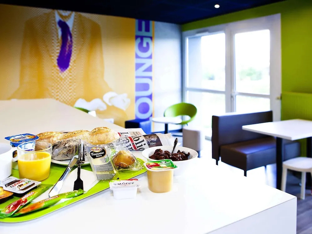 Food & Beverage