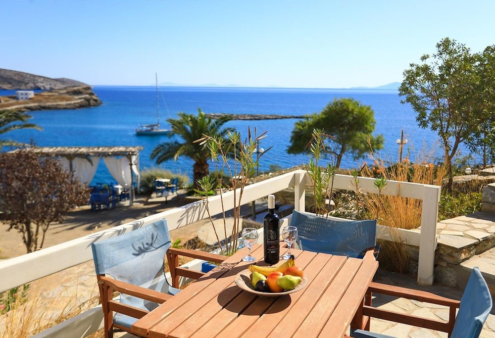 Beach & Waterfront