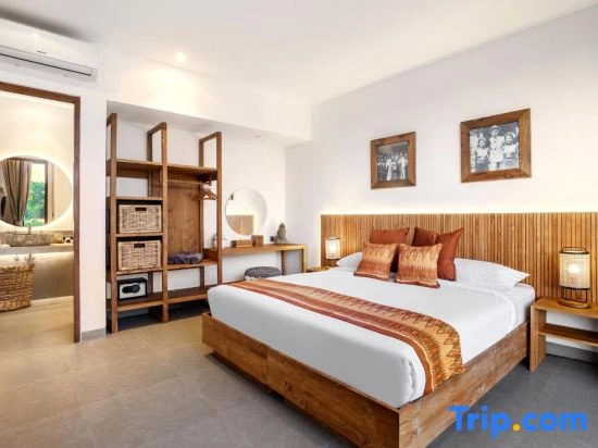 2 Bedrooms Villa