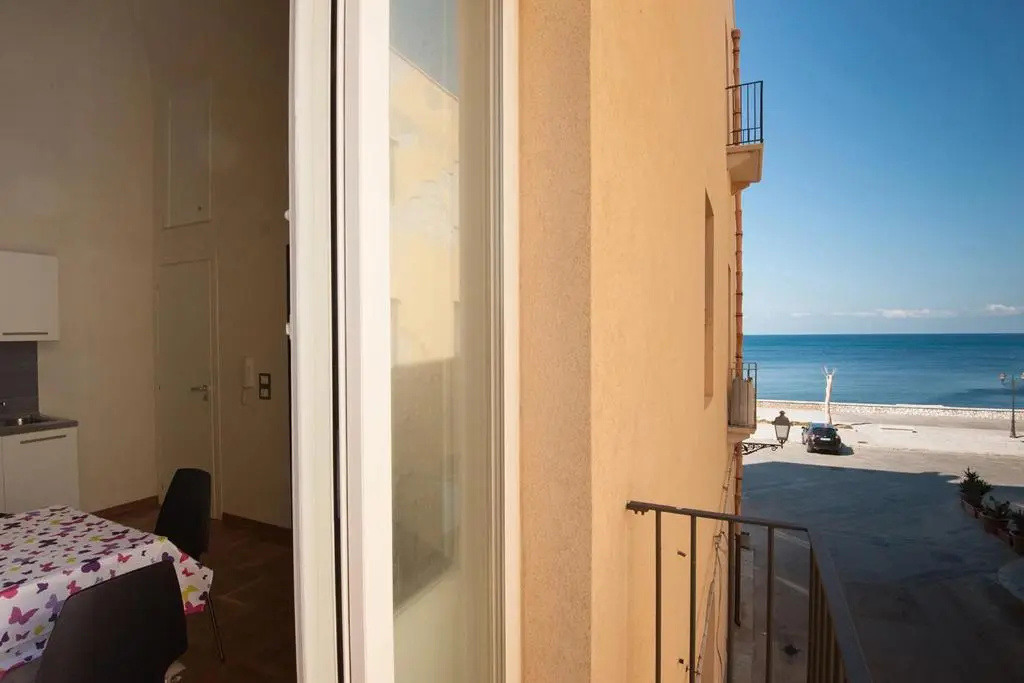 1 Bedroom Apartment with balcony and with sea view