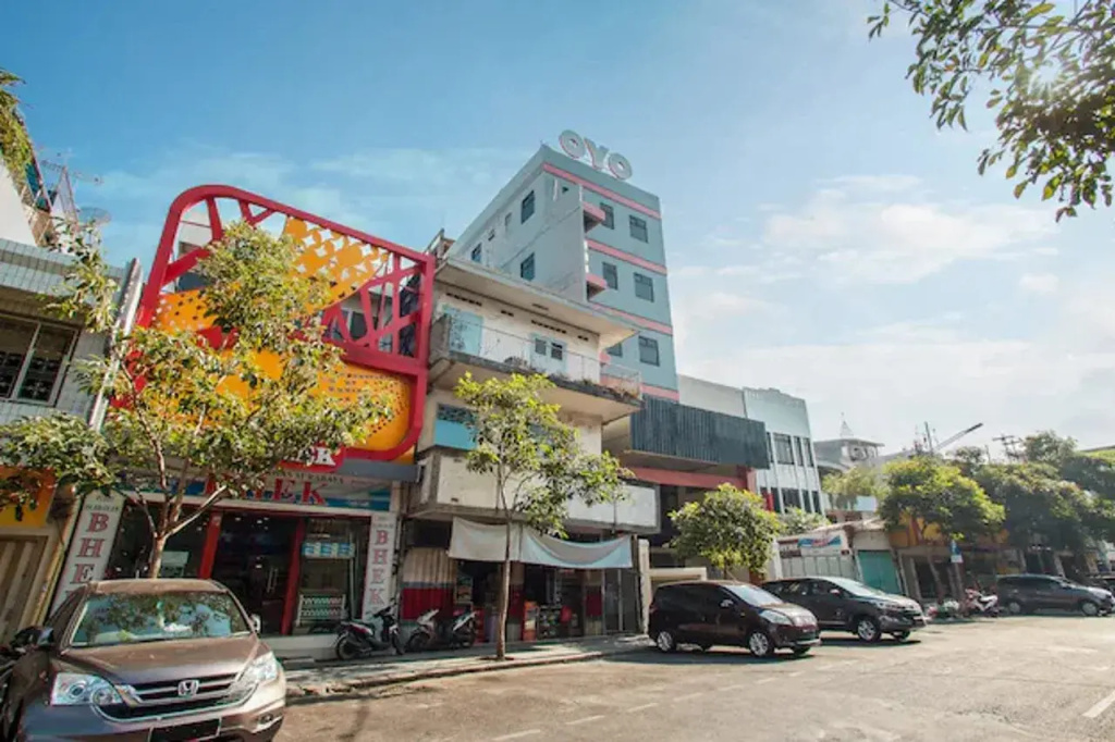 Uno Hotel