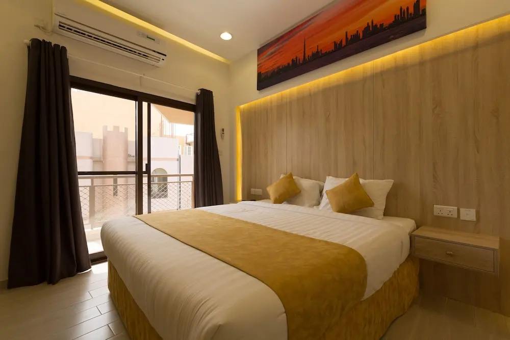Standard Double room with balcony (full double bed)