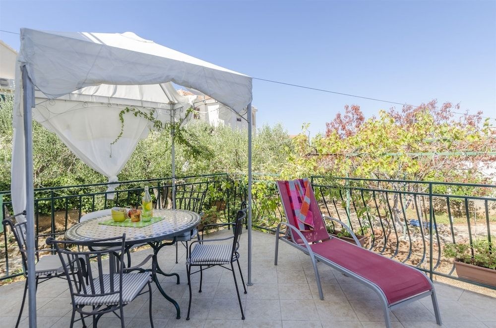 Balcony & Terrace