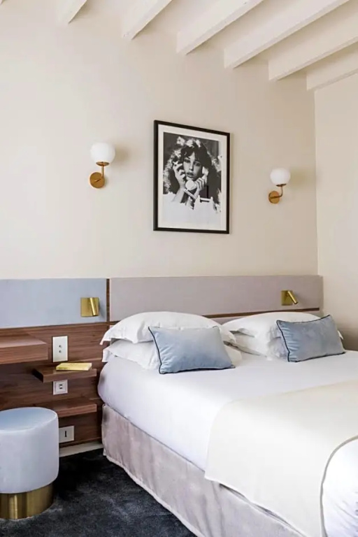Hotel Verneuil 55