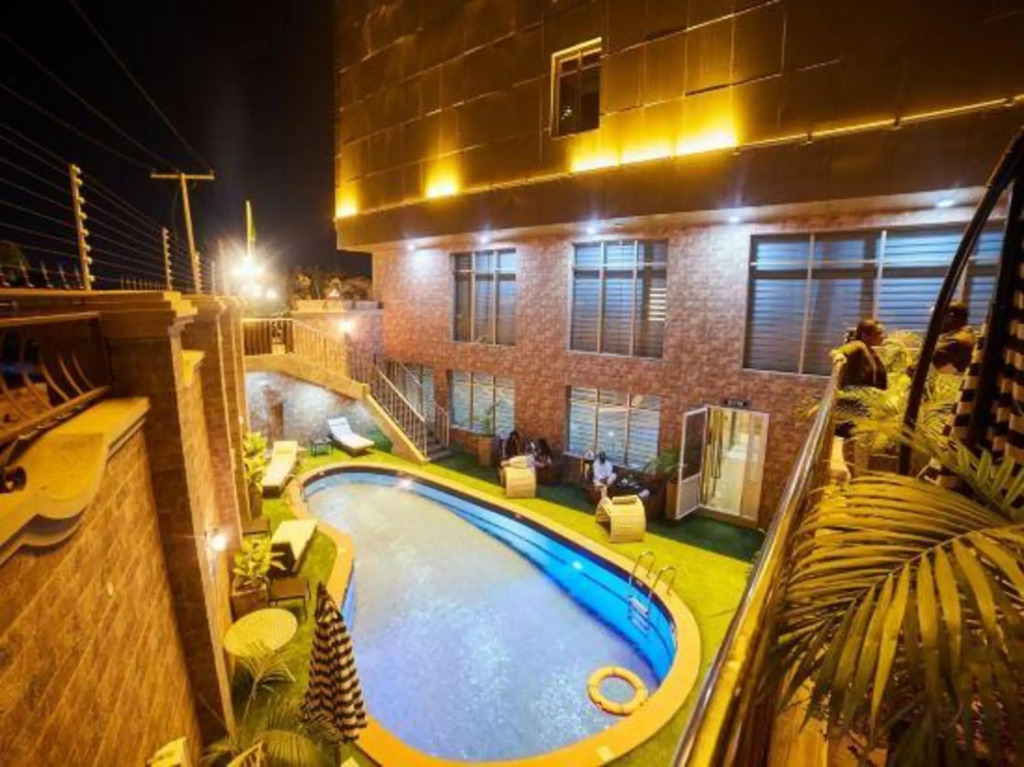 Corinthia Villa Hotel