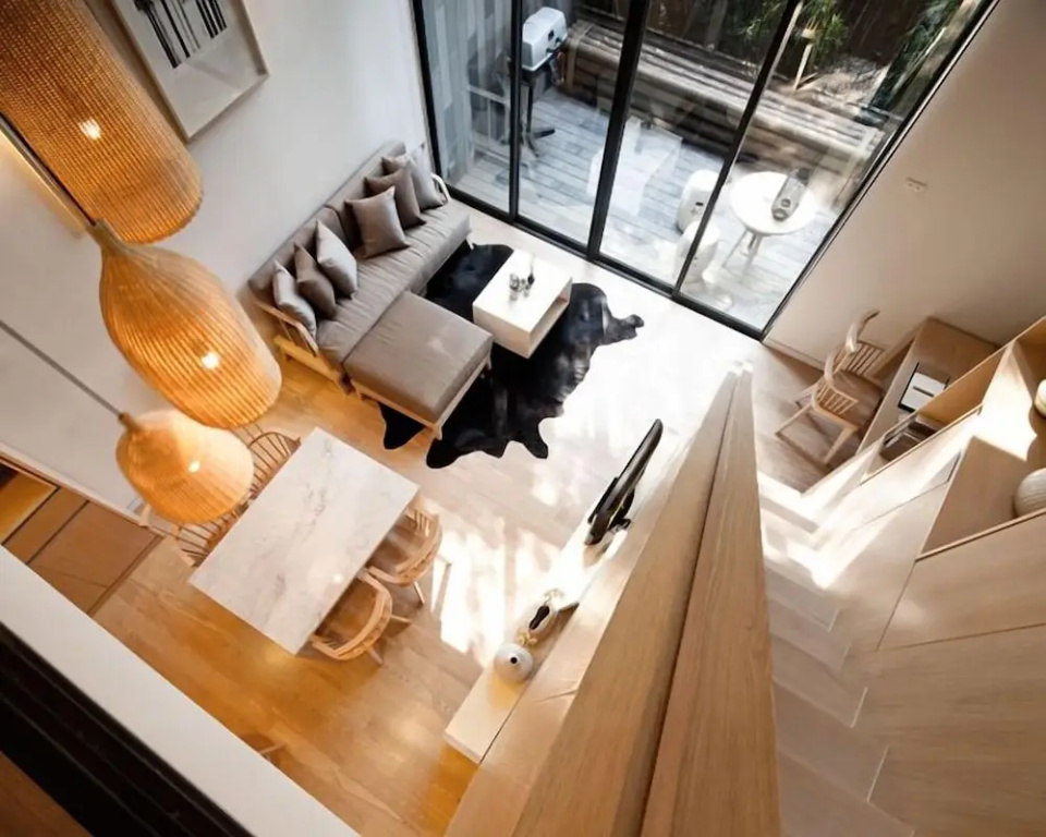 1 Bedroom Duplex Apartment with balcony