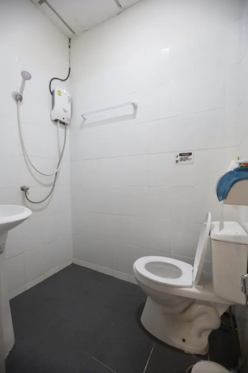 Deluxe Double room (full double bed)