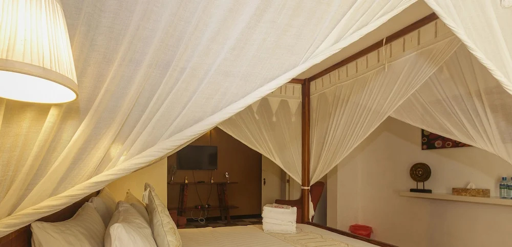 Royce Boutique Hotel
