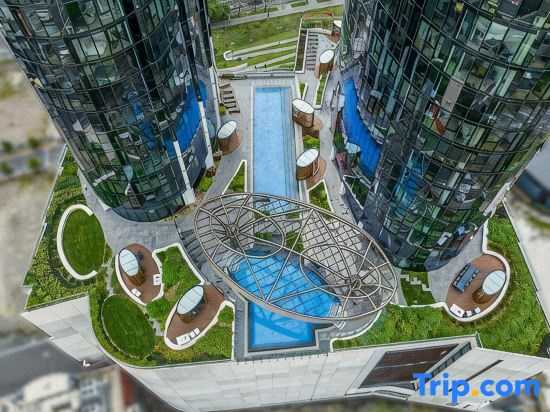 High Life in Southbank | 2BR/2BA + Rooftop Spa