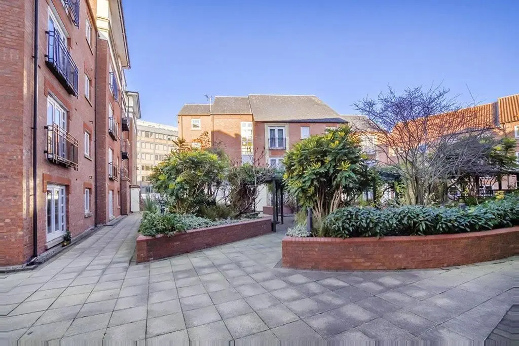 Strand House 21 Night Minimum Stay