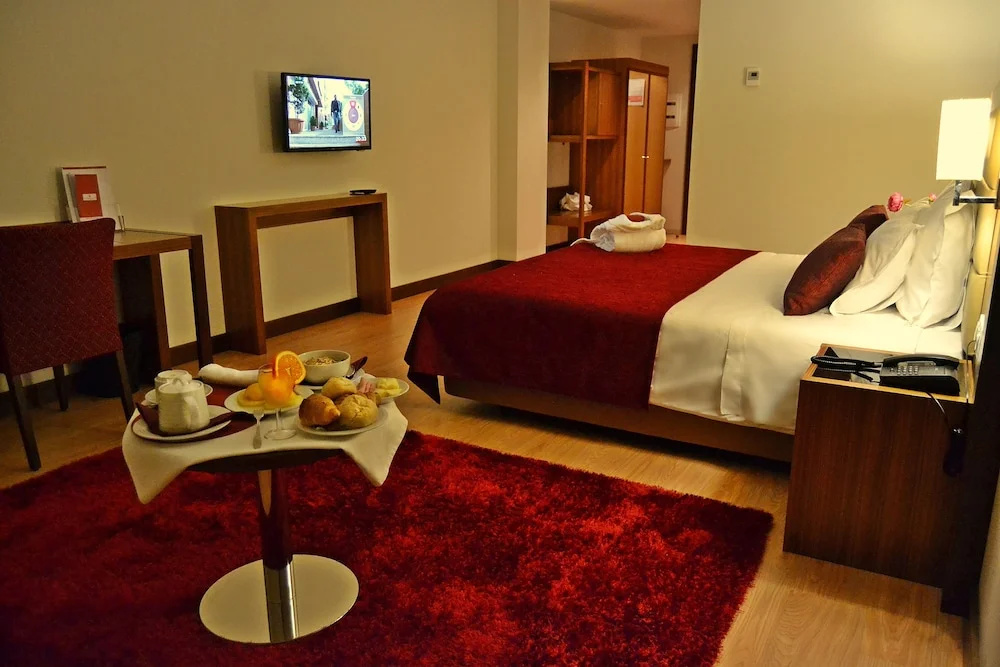 Standard Double room with balcony (full double bed)