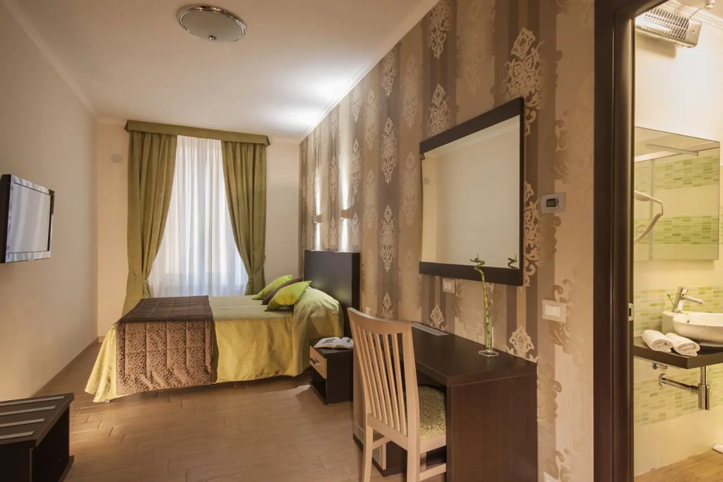 Quadruple room